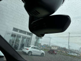 バックモニターも装備しております。車庫入れの苦手なお客様、もうご心配いりません。バックモニターがあれば、ぶつける心配一切無し。重宝してくれると思います。