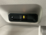 いまや快適なカーライフに欠かせないETCが付いています。