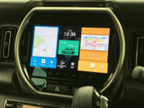 地図やテレビ、車両情報などを画面上で確認できるナビ・オーディオを装備。表示が見やすく、行き先の確認から移動中の情報チェックまで、日常のお出かけをサポートします。