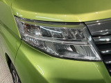 LEDヘッドライトは、点灯の瞬間から最大光量を発揮し、突然暗くなるトンネルなどでの安定感を高めます。