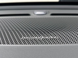 【harman kardon】ハーマンカードンのHi-Fiスペシャリストと共に、モデル別に開発・設計された専用チューニングが臨場感溢れる音響空間を実現しています。