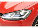 LEDヘッドライトを装備。LEDは、少ない電力で強い光を出せます。LEDヘッドライトを装備。LEDは、少ない電力で強い光を出せます。