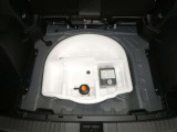 【車載工具】タイヤ交換には必需品ですね!万が一に役立つ工具です。緊急時に備え、使い方をしっかり覚えておきましょう。