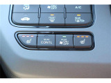 運転席/助手席シートヒーター付です。