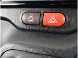 片側電動スライドドアのスイッチ付です。車内からもスイッチひとつで楽にドアの開閉が可能です。電動なので開閉時に力を使う必要がなく、半ドアになることもありません!