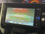 安心のバックモニター搭載。ガイドもあって、夜間でもよく見えます。