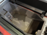 安心のBMW認定中古車は100項目の箇所を徹底的にチェック致します。機械的な箇所や電気系、コンピューターなどをご納車前に点検し、交換基準に達した部品は全て新品に修理返品した後にご納車致します。