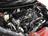 M15A-FXE型 1.5L 直3 DOHCエンジンと1NM型 交流同期電動機のハイブリッドシステム搭載、FF駆動です。