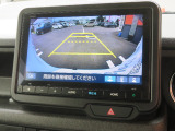 車庫入れ・駐車を安心サポート!バックカメラ装備です。