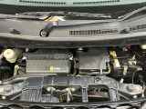 エンジンルームもクリーニング済みできれいですよ。日産の整備士がしっかりと丁寧に点検していますので安心してお乗りいただけます