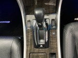 オートマチックシフトレバーは、手になじみ操作しやすい形状で安全運転にもつながります♪