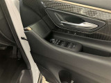 運転席パワーウィンドウスイッチです。
