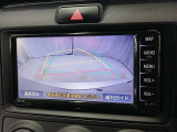 駐車が苦手な方でも安心のバックガイドモニター搭載。 後方の映像をクリアに表示し、ガイドラインで車庫入れや縦列駐車をしっかりサポート。毎日の運転がぐっとラクになります。
