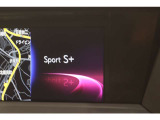 【Sports S+モード】トランスミッションとエンジンに加え、サスペンションやステアリングを制御。操縦性・安定性の確保に貢献。よりスポーティーな走りを楽しみたいときに適しています。