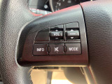 ステアリングスイッチ付きのハンドル!運転に支障をきたすことなくナビ操作が可能です!!