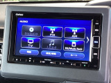 ナビ機能だけでなく、ミュージックサーバー、Bluetooth、フルセグテレビ、DVDとCD再生など、オーディオ機能がついています。