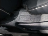 エアバッグは運転席、助手席以外にサイドカーテンエアバッグとサイドエアバッグが付いています。