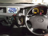 眩しさもなく、シフト操作もし易い運転席周りになります!