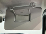 お客様にぴったりなおクルマをお選びいただけますように様々な展示車をご用意致しております!ダイハツの軽自動車だけではなく、他メーカー車やコンパクトカー・ミニバンなども数多く取り揃えております!