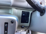 運転席にはシートヒーターも付いていますよ