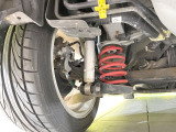 お車を安心してお乗りいただく為には、足回りの定期点検が欠かせません。サービスサポート(有償保証)では無料点検もご提供しており、安心のカーライフをお過ごしいただけるサポート体制が整っています。