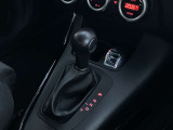 八光AUTO MOTIVEの強みはサポート力です。これまで培ってきた経験と技術力、スピードを生かして、お客様ひとりひとりを八光AUTO MOTIVE全店でサポートさせて頂きます。