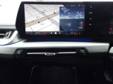 ナビゲーションはもちろん、車両の各種設定やオーディオ、スマートフォンとの接続など、さまざまな機能をこちらから操作していただけます。