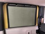 【ロールサンシェイド】まぶしい光を軽減し、心地よい車内に♪ロール式なので開け閉めも容易にできます!