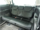 ◆ご家族とスキーやキャンプ、または年に1回、親孝行の温泉旅行。そんな時にとても役に立つ広々3列目シート。普段は畳んでおいて荷物スペースにしても良いですね!