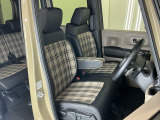 当車両は、次のお客様に気持ちよくお乗りいただくため、専門スタッフによる【徹底シートクリーニング】を施工済みです!