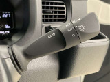 車外の明るさによって自動で点灯・消灯するオートライト