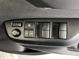 運転席パワ-ウインドウはオ-トパワ-ウインドウになります。