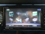 車内のナビではTVやラジオ、Bluetoothを飛ばしてスマホの音楽等をお楽しみいただけます!
