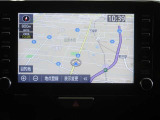 視認性に優れたナビゲーションを装備。現在地が分かりやすく、初めての場所でも安心してドライブ出来ます。日常使いから遠出まで、頼れる装備です。