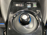 【電制シフト】手のひらで包むようにして、手首を軽く動かすだけでシフトできる、マウス感覚のシフト!