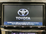 純正メモリーナビ付きです!CD・DVD再生、ミュージックサーバー、フルセグTV視聴、Bluetooth接続可能です!