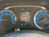 見やすいメーターまわりがドライブをサポート致します。
