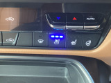暑い夏の時期にとっても快適なシートベンチレーションを装備!シート内部に取り付けられたファンでシートの表面を換気して、涼しくしてくれます。