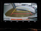 バックガイドモニターで、後方を確認しながら安心して駐車することができます。運転初心者も熟練者も必須の機能ですよ!