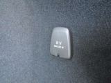 荷室には、便利な12V電源ソケットを備えています。