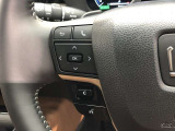 【ステアリングスイッチ】左です。ハンドルから手を離さず、運転に集中したまま手元でオーディオ操作等ができます。