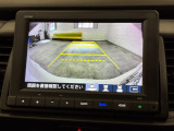 バックカメラの画像です。車庫入れの安心感がアップしますね☆