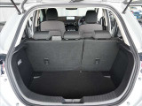 定員乗車の状態でも普段使いには十分なラゲッジスペースを確保しています!