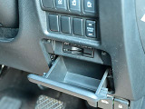 ビルトイン型ETCユニット搭載で、高速道路等利用時、便利に利用可能です。