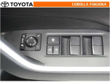 電動格納ミラーは、スイッチで簡単操作!狭いスペースでの取り回しや駐車時に大変重宝します。