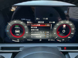 車両の各種設定はステアリングスイッチで目線をそらさず操作できます。