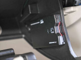 高速道路や有料道路の必需品のETCも装着されています。カードを入れるだけで、料金所をノンストップ&キャッシュレスで通過出来ます。長距離ドライブの際にも役立ちます★☆★☆
