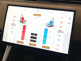 全席シートヒーター&クーラーを装備。それぞれ3段階調節が可能で、季節を問わず快適なドライブをお楽しみいただけます。