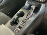 オートマチックシフトレバーは、手になじみ操作しやすい形状で安全運転にもつながります♪
