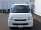 すぐ乗れる中古車も当店はラインナップ!!全車1年距離無制限保証付き!まるまるクリンで内外装キレイ!マイカーローンは最短15分で審査可能!お車のことならまず当店にご相談ください!